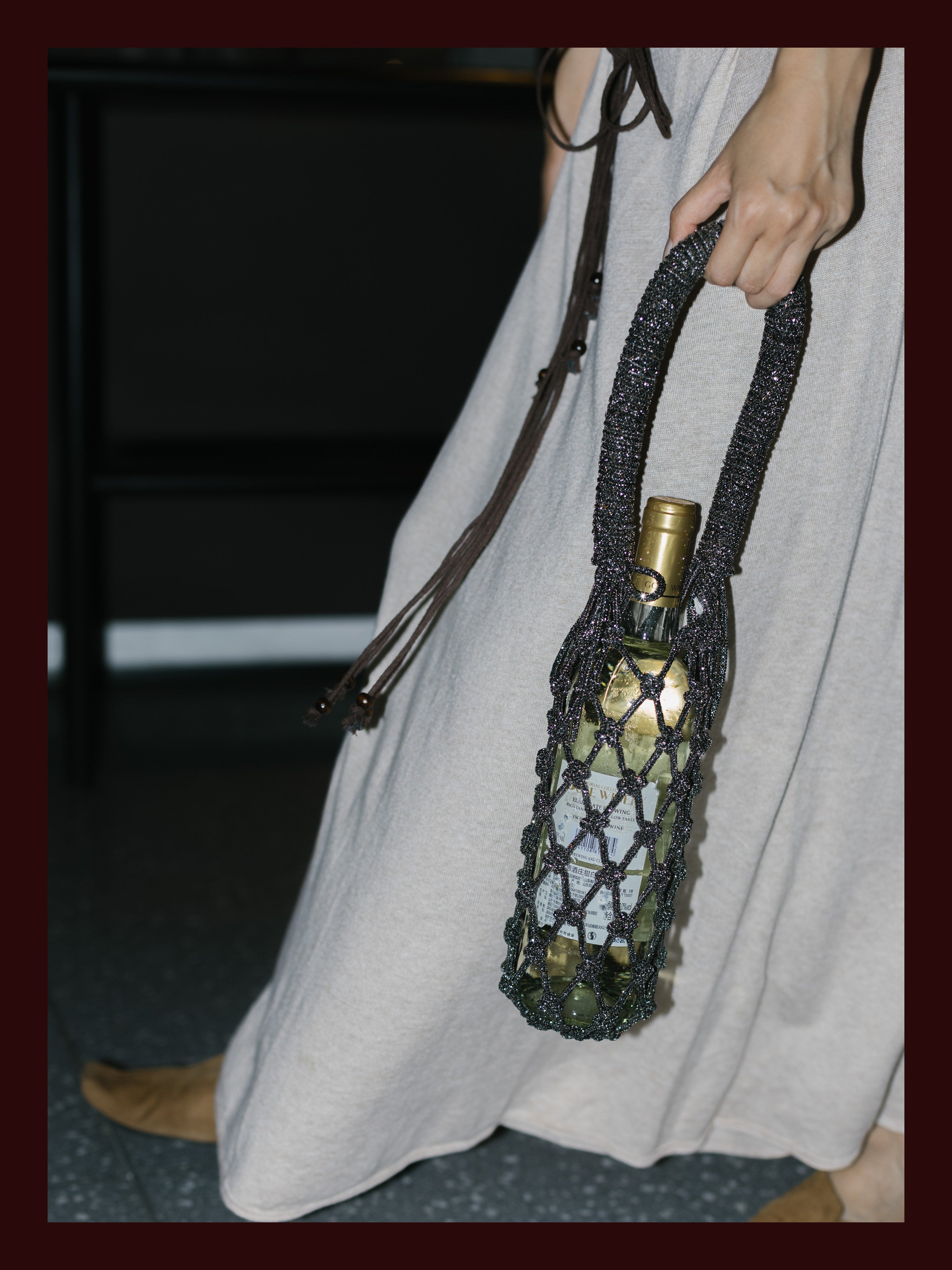 Luxe Crystal Knot Wine Carrier