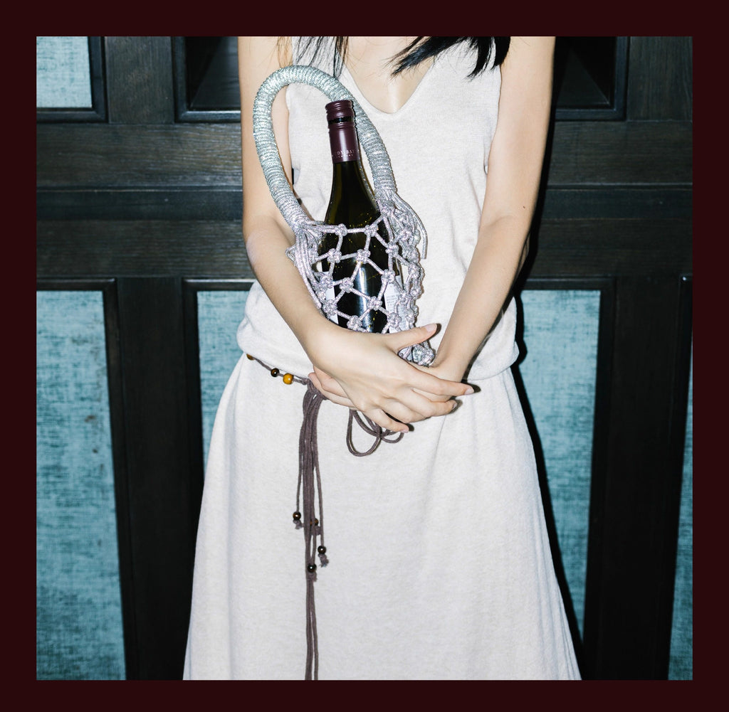 Luxe Crystal Knot Wine Carrier