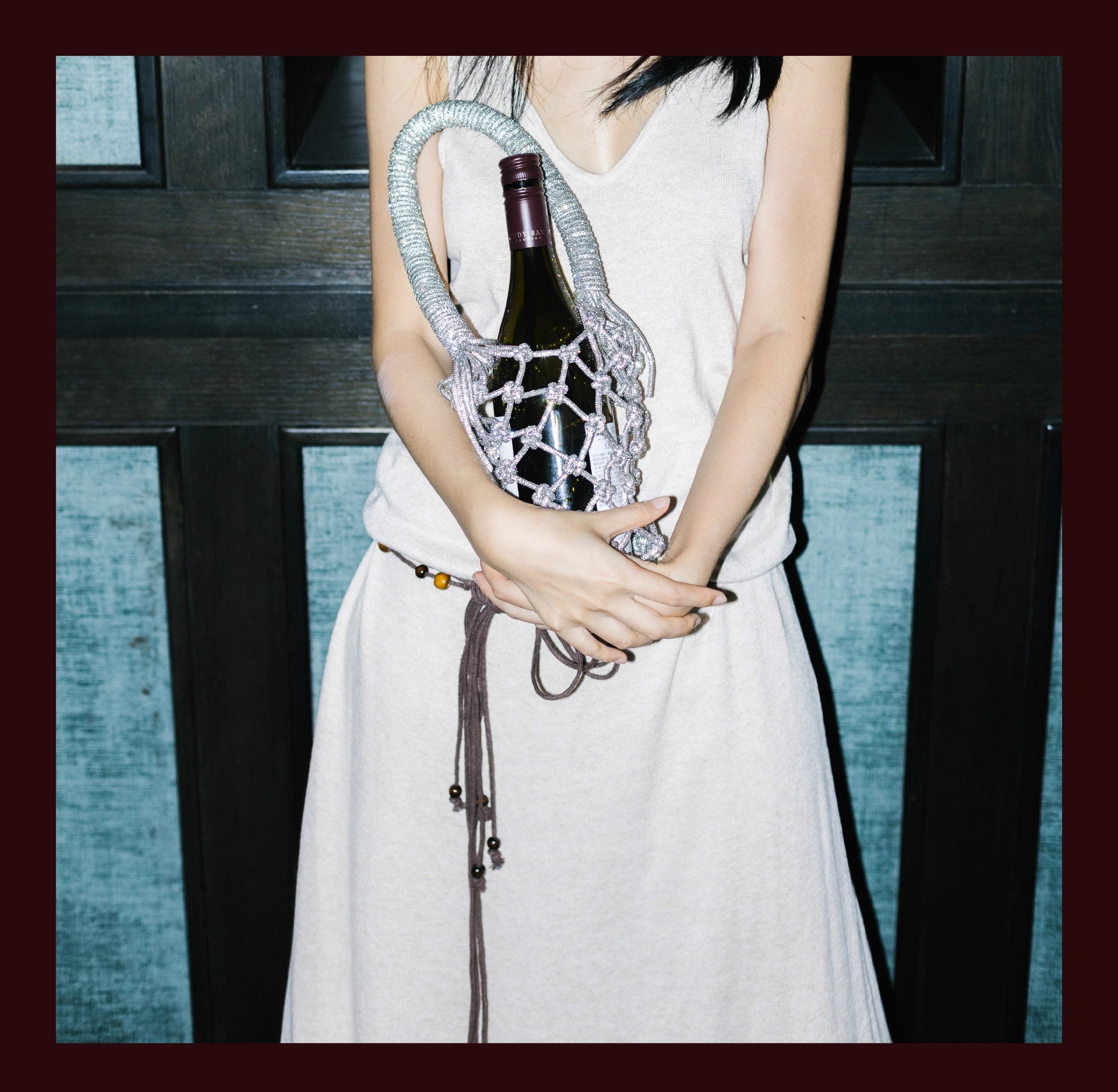 Luxe Crystal Knot Wine Carrier